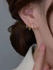 1pc Four-Prong Ear Crawler Earring Encrusted With Rhinestones, Simple & Unique Design For Women. Valentine's Day Accessories - Gold - View 2