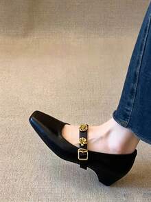 Comfortable Fashion Women's Pointed Toe Chunky Heel Pumps - Black - View 5