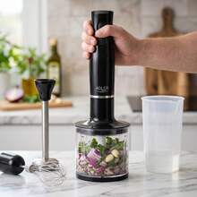 Adler Stavmixer 4 i 1, 800W, 2 hastigheter, rostfritt stålblad, 500 ml hackare, 700 ml mätbägare, visptillbehör, svart - EU E typkontakt (220-240V) - Visa 1