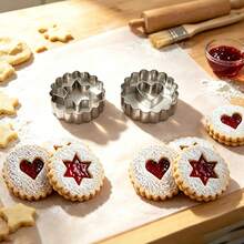 2/4pcs Cute Hollowed-Out Heart, Star & Christmas Tree Stainless Steel Cookie Cutter Molds, 2-In-1 Wavy Edge Linzer Cookie Cutters, Moulds For Jam-Filled Biscuits, Candy, Sandwich, Pastry, Bread DIY Baking Tools, Kitchen Baking Accessories, Christmas - Multicolor - View 3