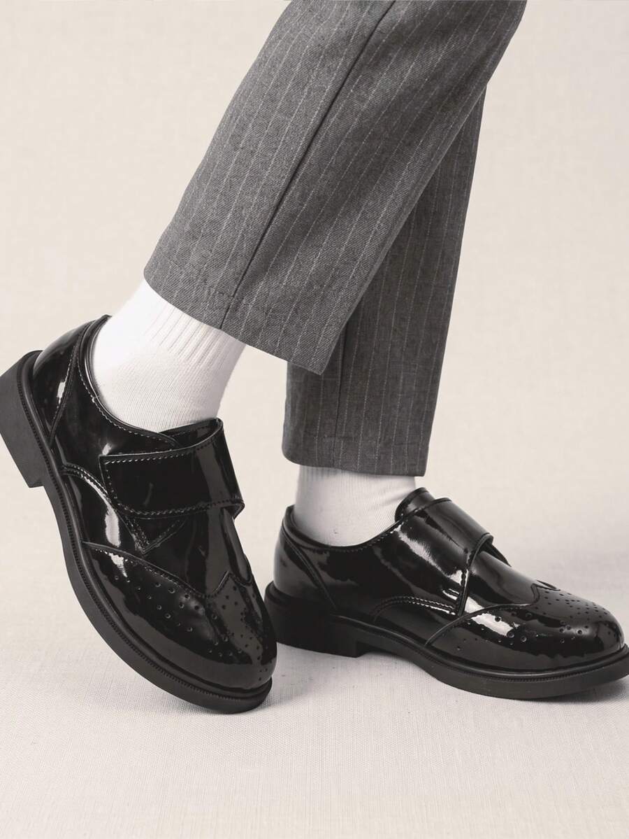 Boys' Black Leather Shoes With Stream Carving And Hook-And-Loop Design, School Performance Dress Shoes - Black - View 1