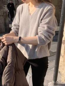 Women's V-Neck Knit Long Sleeve Sweater, Comfortable Apricot Regular Fit Pullover, Suitable For Autumn/Winter - Apricot - View 2