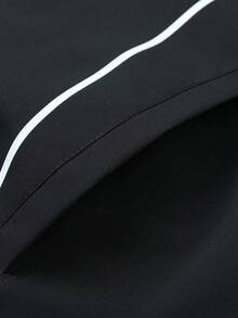 American Retro Sports Jacket With Curved Line Decoration, Stand Collar Zipper Front, Contrast Stitching And Small Logo, Ribbed Cuffs, Long Sleeve Casual Loose Streetwear Jacket For Men - Black - View 5