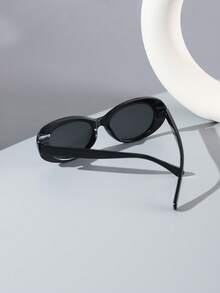 1 PC Men's Oval Fashion Glasses Classic Solid Color PC Frame Soft Tinted Lens Casual Versatile Lightweight For Vacation Outing With Glasses Box - Multicolor - View 6