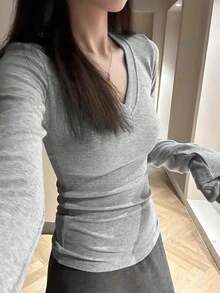 Premium Slim Fit V-Neck Inner Layer Base Top For Women, Korean Style, Versatile Warm Top For Autumn/Winter - Grey - View 5