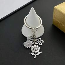 1pc Fashion Sunflower Keychain, Alloy Metal Key Ring, Jewelry Gift For Friends/ - View 4