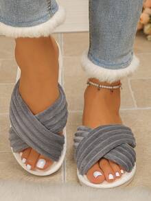 Chaussons de maison confortables et doux en peluche à bretelles croisées pour femmes, style décontracté, gris, pour l'automne/l'hiver, chaussons de chambre - Gris - Voir 4