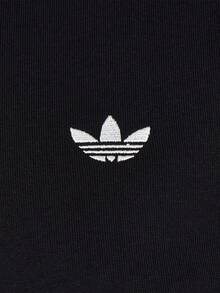 Adidas Originals Kaos Olahraga Lengan Pendek Wanita ORIGINALS PLEAT LF2343 - Hitam - View 3
