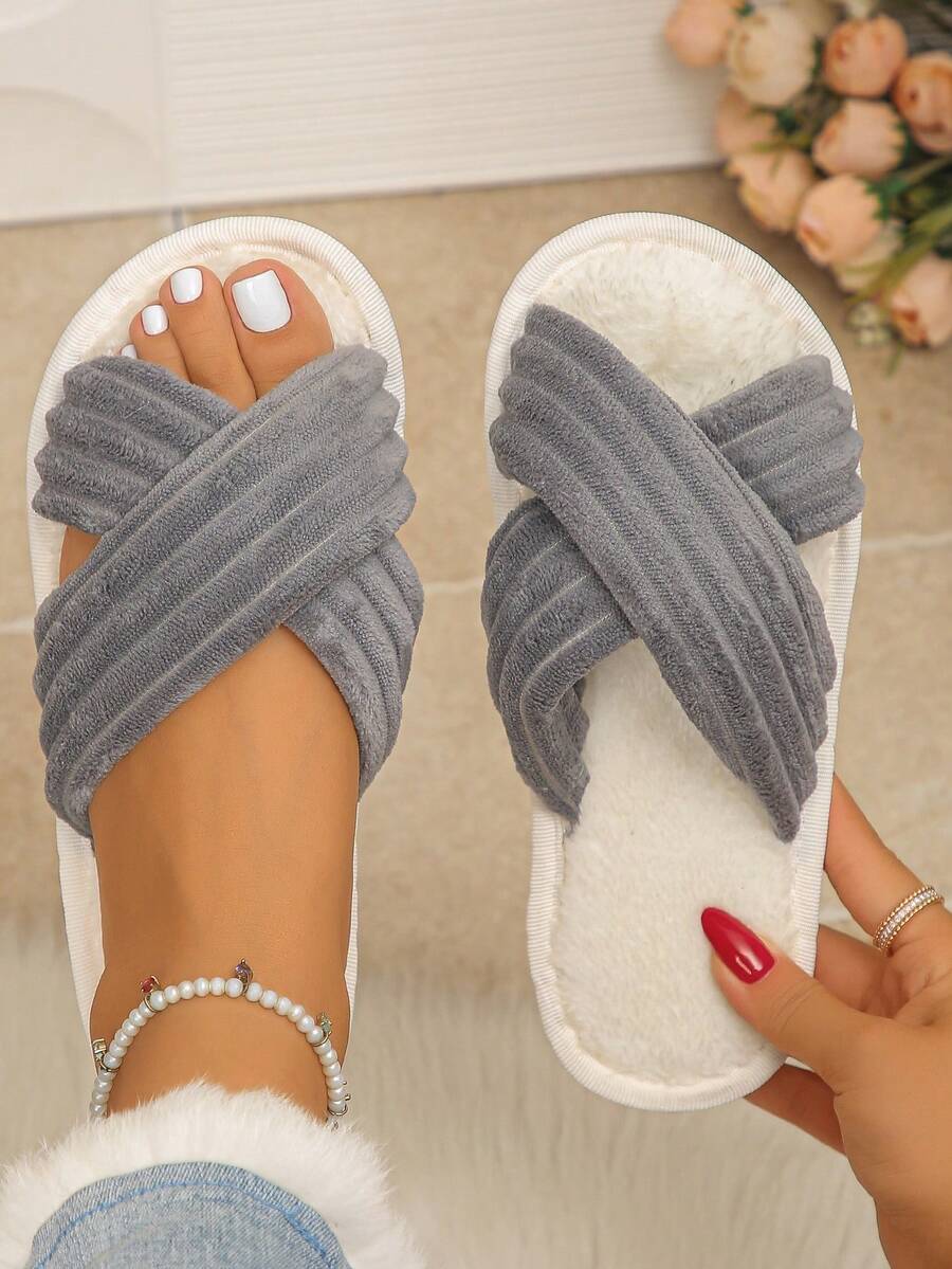 Chaussons de maison confortables et doux en peluche à bretelles croisées pour femmes, style décontracté, gris, pour l'automne/l'hiver, chaussons de chambre - Gris - Voir 1