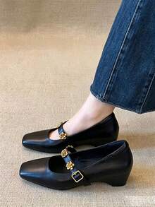 Comfortable Fashion Women's Pointed Toe Chunky Heel Pumps - Black - View 1