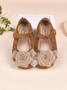 New Butterfly Children's Shoes, Anti-Slip Shoes, Fluffy Flower Princess Soft Sole Loafers - Khaki - View 3