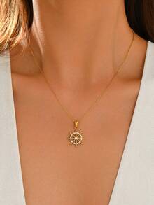 1pc Exquisite Elegant Ship Wheel Rhinestone Collarbone Necklace For Women, Luxury 18K Gold Nautical Style Ship Wheel Pendant, Niche Design High-End Stainless Steel Commute Versatile Necklace, Birthday Gift For Girlfriend And Best Friend - Necklace - View 1