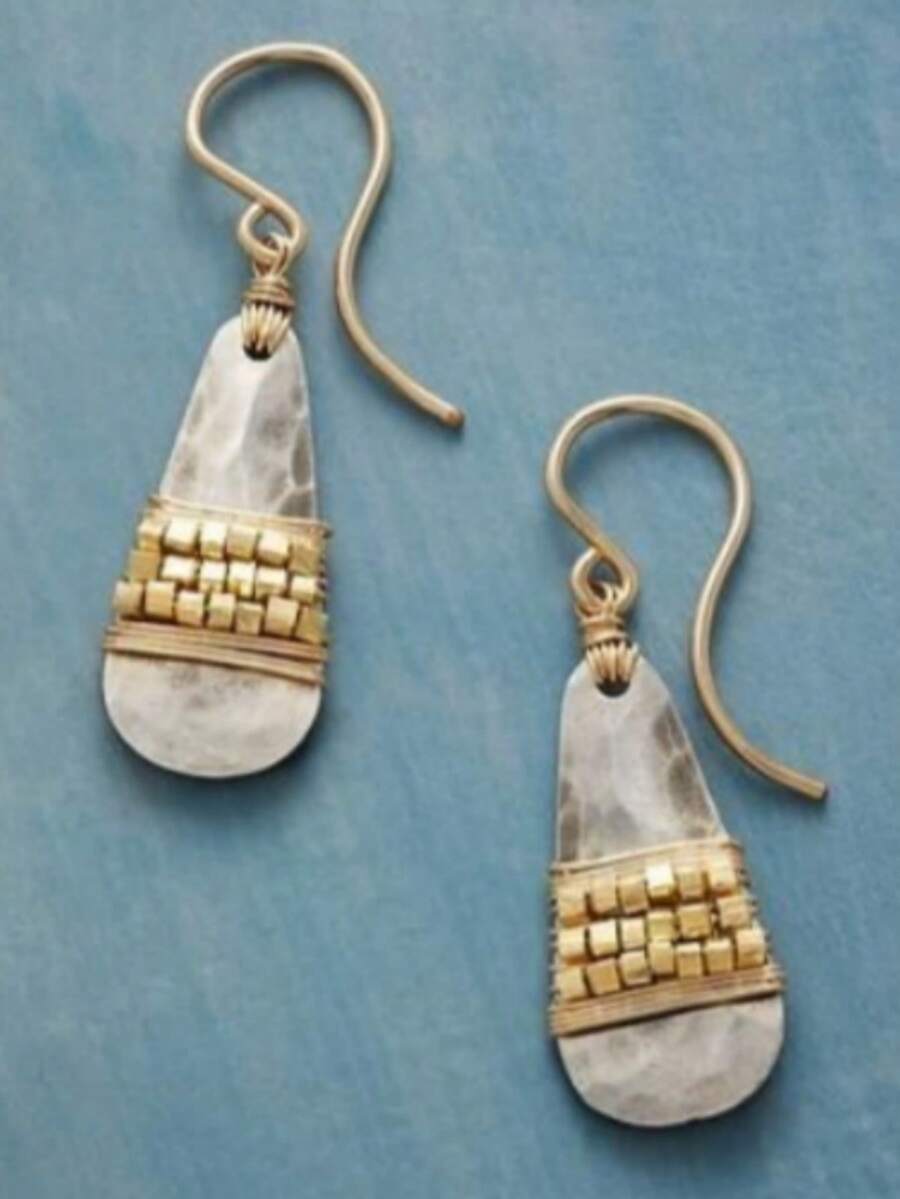 Gmzalx Women's Contrast Water Drop Ear Hooks, Embossed Texture Design, Simple Lines, Vintage Accessory For Daily Commute, Casual And Party - Two-color - View 1