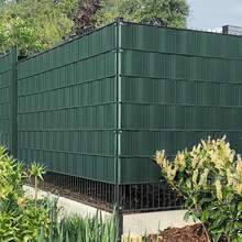 PVC Sichtschutzstreifen für Doppelstabmattenzaun UV‑beständig blickdichte Zaunfolie mit Befestigungsclips für Garten Balkon Terrasse - Grün - Übersicht 9