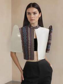 Atasan Gaya Filipina Modern, Lengan Kupu-kupu Gaya Filipina, Blus Pendek Wanita Musim Semi/Panas dengan Motif Cetak, Kerah Tegak, dan Lengan Mengembang - Aprikot - View 6