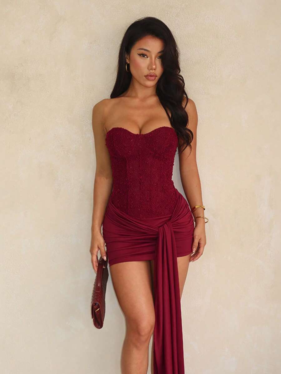 女款優雅酒紅色抹胸露背拼接緞帶洋裝，派對晚禮服，適合約會、聚會、派對