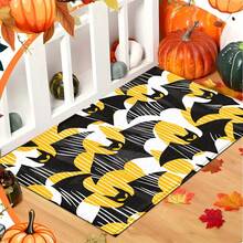 1pc Halloween Series Geometric Bat Pattern Printed Faux Cashmere Surface TPR Backing Doormat, Bathroom Mat, Kitchen Mat, Laundry Room Mat, Holiday Atmosphere Decor, Home Decor, Party Decor, Wedding Decor, Dining Room Decor - Multicolor - View 5