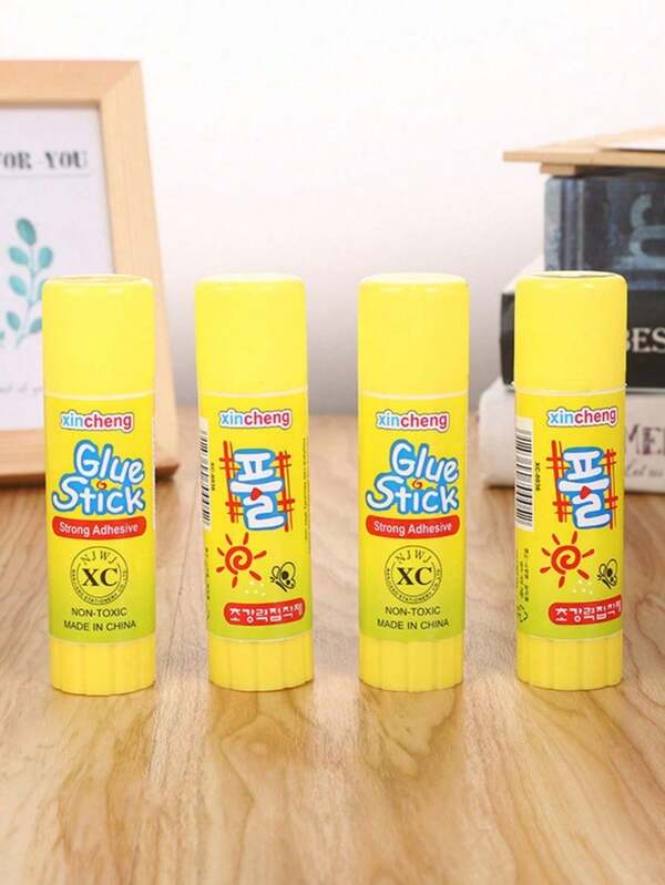 20/10/5/2/1pc Super Strong Glue Sticks - Fast Drying, High Viscosity, Solid PVA Glue Sticks With Cartoon Design, Suitable For Office And School Crafts, Home And Office Glue, Suitable For Paper Crafts, Cards, Photos, Tape, Adhesives And Fasteners, Solid Glue, Father's Day Gift, Mother's Day Gift, Gift For Friends, Gift For Boyfriend And Girlfriend (Random Color And Style)
