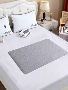 Washable Extra Large One-Piece Care Pad - Multi-Functional Bed Protection Pad, 4-Layer Reusable Waterproof Incontinence Pad, Large Size Mattress Protector, Leak-Proof Sofa Pad, Elderly Care And Women's Menstrual Pad, RV Camping Pad; Multiple Sizes And Colors Available; Suitable For Women, Elderly And Pets Washable Waterproof Bed Pad. - Multicolor - View 5