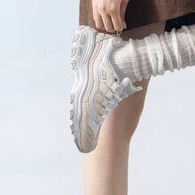 Skechers Sepatu Sneakers Kasual Wanita D'LITES Classic Platform Peningkat Tinggi untuk Perjalanan Sehari-hari, Sepatu Panda, Sepatu Ayah - Putih pucat - View 4