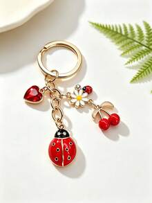 Gantungan Kunci Kumbang, Bunga Daisy, dan Ceri Paduan Logam Motif Tetesan Minyak, Gantungan Tas Lucu, Gantungan Kunci Kumbang Tujuh Titik, Liontin Kombinasi Berlian Imitasi Hati, Bunga Daisy, Ceri, dan Batu Permata, Gantungan Tas Feminin, Cocok untuk Dekorasi Tas Ransel, Ornamen Tas Sehari-hari, Hadiah Pesta Liburan, Hadiah Kembali ke Sekolah, Gantungan Kunci Wanita, Gantungan Kunci Mobil, Bahan Pembuatan Gantungan Kunci, Gantungan Kunci Pria, Gantungan Kunci Hiasan Tas Ransel, Gantungan Kunci, Liontin Gantungan Kunci, Dompet Koin Gantungan Kunci, Gantungan Kunci Massal, Set Gantungan Kunci, Aksesoris Gantungan Kunci - MultiWarna - View 7