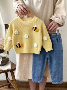 Bộ 2 món cho bé gái màu kem dệt waffle, áo tay dài cổ tròn họa tiết ong 3D và hoa trắng, quần denim phối màu ống đứng mềm washed, trang phục thường ngày - Màu vàng - Xem 3