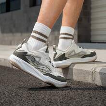 XTEP Qilang CTR | New Vintage Breathable Men's Casual Skate Shoes - White/Grey-green - View 2