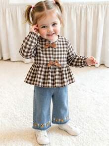 2pcs Baby Girl Vintage Casual 3D Bow Plaid Top & Floral Embroidered Tassel Trim Denim Faux Pocket Long Pants Set, Spring/Autumn - Coffee Brown - View 2