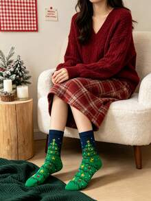 4/1 Pair Christmas Theme Christmas Tree Pattern Mid-Calf Socks Autumn Winter Holiday Atmosphere Comfortable Skin-Friendly Breathable Festive Gift Versatile Women's Socks - Green - View 2