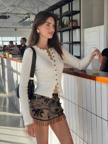 Sookaug Elegant Lace Trim Placket Knitted Cardigan Slim Fit Flattering Single-Breasted Cream White Sweater Jacket Women's Ribbed Knit Long Sleeve Cardigan, Decorated With Fan-Shaped Lace, Short Length Button Front Opening Knit Sweater - White - View 5