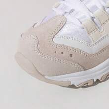 Skechers Sepatu Sneakers Kasual Wanita D'LITES Classic Platform Peningkat Tinggi untuk Perjalanan Sehari-hari, Sepatu Panda, Sepatu Ayah - Putih pucat - View 8