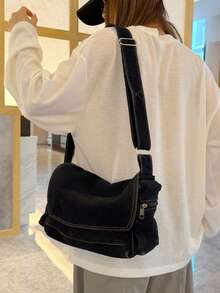 Blue Washed Denim Shoulder Bag For Women, Casual And Versatile, All-Match Travel Bag, Minimalist Metal Decor, Lightweight Crescent Bag For All Seasons - Black - View 10