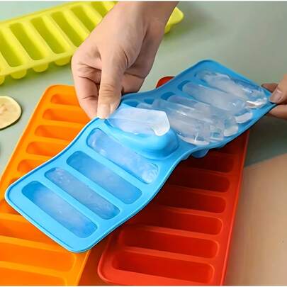 Esta bandeja de hielo de silicona es perfecta para botellas de agua deportivas y refrescos. Su diseño compacto la convierte en el regalo ideal para las vacaciones navideñas.