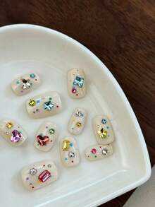 Approx. 8pcs Random Assorted Flat Back Rhinestones, Featuring Heart, Square, Star, Round Shapes, Vibrant Colors, Clear Faceted Sparkling, Various Sizes, Can Be Freely Matched To Create Diverse Exquisite Decorative Effects - Multicolor - View 2