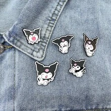 SANRIO 1件可愛卡通三麗鷗胸針，萬聖節與聖誕節金屬徽章，Hello Kitty胸針，柔甜貓咪合金包包飾品針 - 彩色 - 查看 3