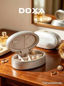 DOXA 亮銀色橢圓形旅行珠寶收納盒，拉鍊隔層戒指與耳環收納盒，僅空盒 - 銀色 - 查看 1