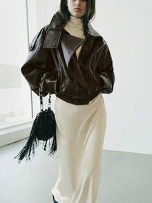 1pc Minimalist Shoulder Bag Featuring A Textured Finish And Black Tassel Detail; A Versatile Choice For Commuting That Works As A Crossbody, Handbag, Or Retro-Style Underarm Bag-Perfect For Pairing With Shirts, T-Shirts, Suits, Or Trench Coats. - Black - View 2