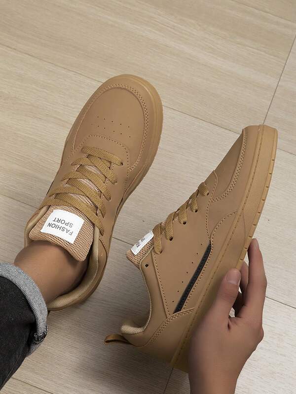 New Men's Sports Shoes Men's Fashion Handsome Casual Shoes Lace Up Men's Shoes Skateboarding Shoes Men's Board Shoes Personalized Street Men's Shoes