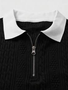 男士夏季紋理提花鈕扣領 Polo 衫，適合日常通勤、旅行、度假與外出，休閒極簡風，都市成熟風格，英倫紳士風 - 黑色 - 查看 4