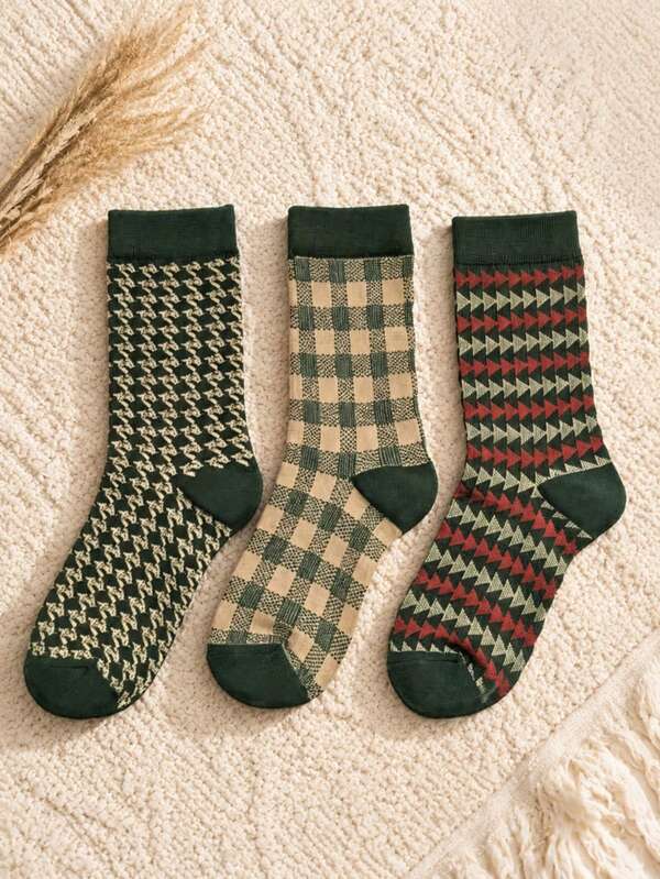 3 Pairs Women's Vintage Green Plaid Triangle Jacquard Mid-Calf Socks, Breathable Skin-Friendly Simple Forest Style Long Socks For Daily Commute Home Holiday Wear