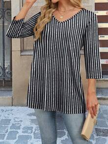 Plus Size Fashion Autumn Women's Black & White Striped Print V-Neck 3/4 Sleeve Knit T-Shirt, Medium Stretch - Black and White - View 3