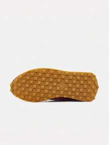 Nike Women's W LD-1000 SE Low-Top Sports Casual Shoes IO0179-600 - Brown - View 5