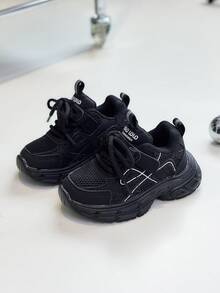 1 Pair Kids Mesh Breathable Chunky Sneakers Black & White Dual Color Hook & Loop Fashion Outdoor Non-Slip Sports Shoes - Black - View 1