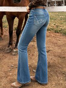 Celana Jeans Wanita Model Flare Stretch dengan Bordir Seksi, Celana Denim Kasual Vintage dengan Tampilan Usang, Pakaian Musim Gugur/Dingin - Medium Wash - View 1