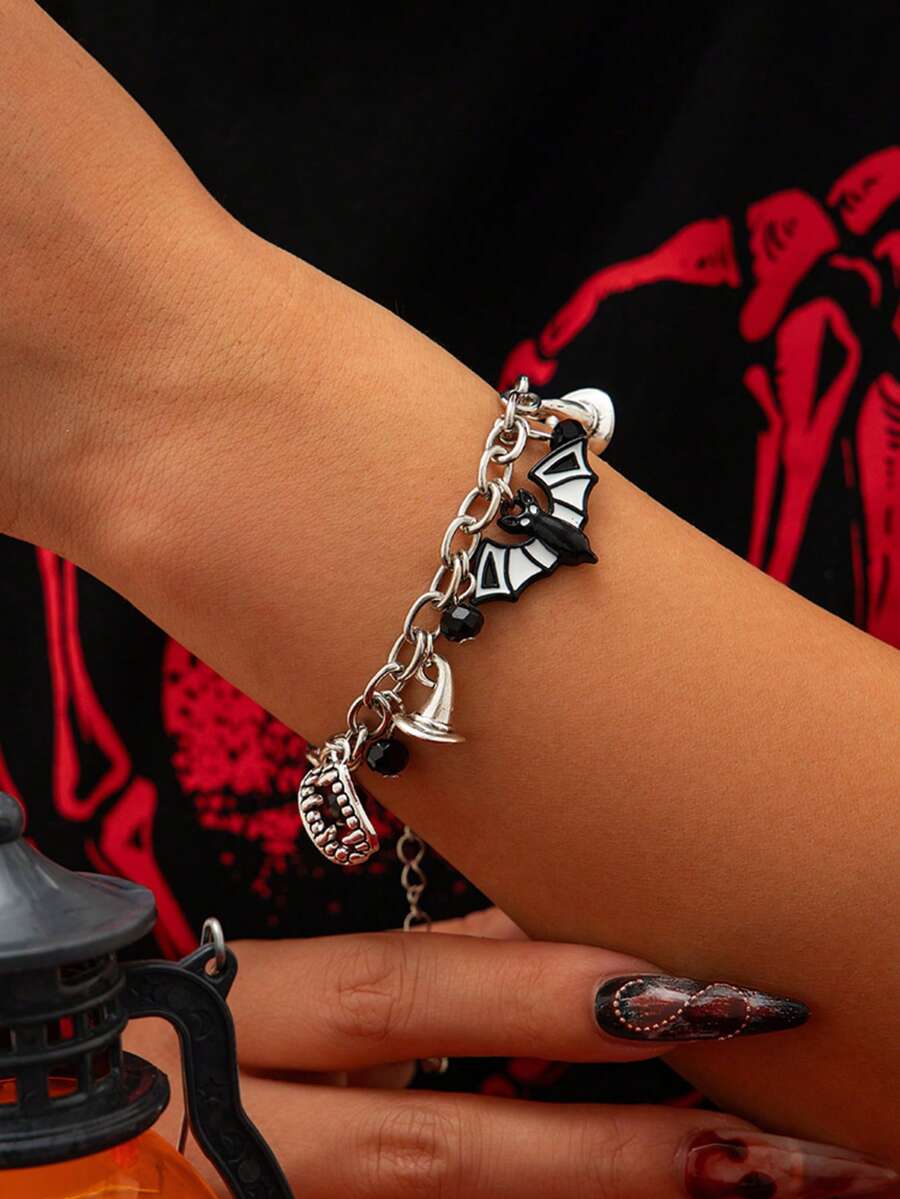 1 Peça Pulseira Estilo Punk Escuro para Halloween, Corrente Prateada Grossa com Morcego, Aranha, Presa, Chapéu de Bruxa, Pingentes Legais, Decorada com Acessórios de Cristal Preto Falso, Comprimento de Corrente Ajustável, Estilo Personalizado de Nicho, Adequado para Fantasia de Halloween, Uso Diário e Festa Temática, Cheio de Atmosfera