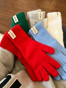 1 Pair Women's Plush Knitted Winter Gloves, Soft Fluffy Full Finger Warm Gloves With Fabric Label Decor, Windproof Hand Protection For Low-Temperature Environments, Suitable For Daily Commute, Shopping, Walking, Driving; Versatile Colorful Winter Accessory, Perfect As A Holiday Gift For Women And Girlfriends - White - View 6