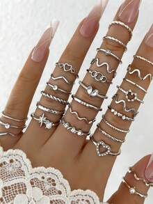 28pcs Heart-Shaped Fashion Minimalist Rhinestone Bohemian Geometric Women's Ring Set - Silver - View 1