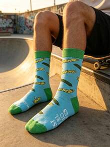 1 Pair Men's Light Blue Base With Green Contrast Trim Pickle Print Mid-Calf Socks, American Street Style, Suitable For Skateboarding/Daily Wear/Fun Gift - Multicolor - View 2