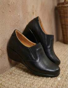 Women Flats - Black - View 4