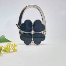 1pc Elegant Four-Leaf Clover White Design Foldable Handbag Hook - Fashionable Aluminum Alloy Wallet Table Hook, Decorated With Heart-Shaped Flower, Portable Metal Purse Stand, Suitable For Fashion Accessory Enthusiasts - Multicolor - View 22